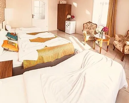 White Palace Apart Hotel Old City 2*